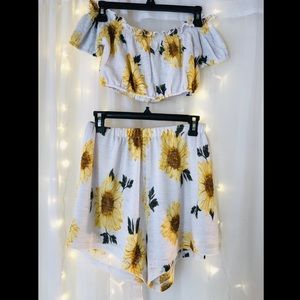 Two piece sunflower set